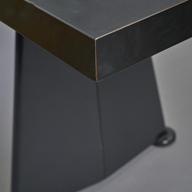 Bild 3 zu Objekt, Tisch 'Trap&egrave;ze' - 'Grand conference table', 1950/54, Jean Prouv&eacute;, Vitra, Birsfelden, 173B 495