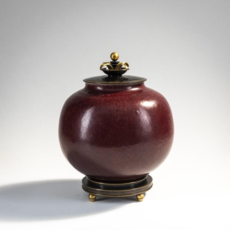 Hauptbild zu Objekt, Vase with bronze lid and stand ring, 1923-29, Karl Andersen,Carl Halier, Kopenhagen, KPM, 174A 406