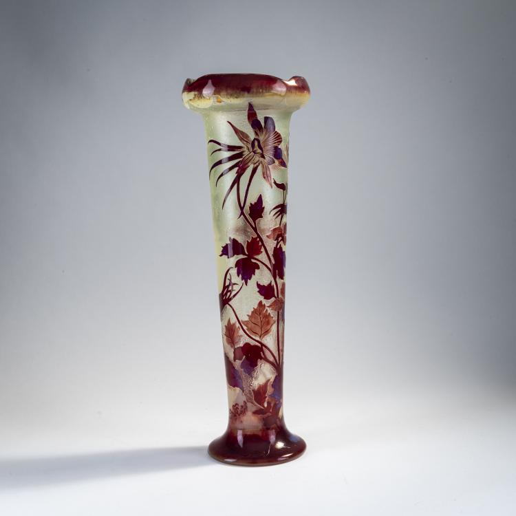 Hauptbild zu Objekt, Tall vase 'Ancolies', 1895-1900, Emile Gall&eacute;, Gall&eacute;, Nancy, 174A 117