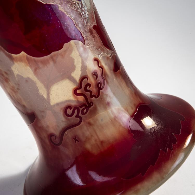 Bild 2 zu Objekt, Tall vase 'Ancolies', 1895-1900, Emile Gall&eacute;, Gall&eacute;, Nancy, 174A 117