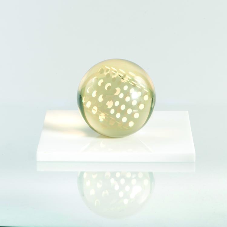 Hauptbild zu Objekt, 'Deformazione ottico-dinamica di un cubo in una sfera, serie a punti B', 1959-63, Enzo Mari, Danese, Mailand / Milan, 174B 501