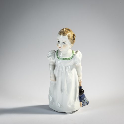 'Stehendes Mädchen mit einer herabhängenden Puppe in der linken Hand', 1907