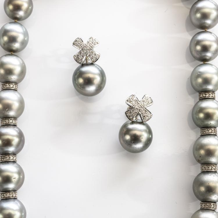 Bild 1 zu Objekt, Collier, Armband, Ohrstecker und ein Ring mit S&uuml;dsee Tahiti-Zuchtperlen und Kleinbrillanten, 174C 887