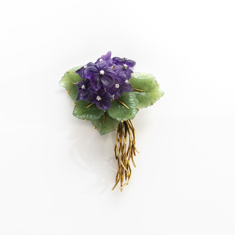 Hauptbild zu Objekt, Brooch with amethyst flowers, 174C 911