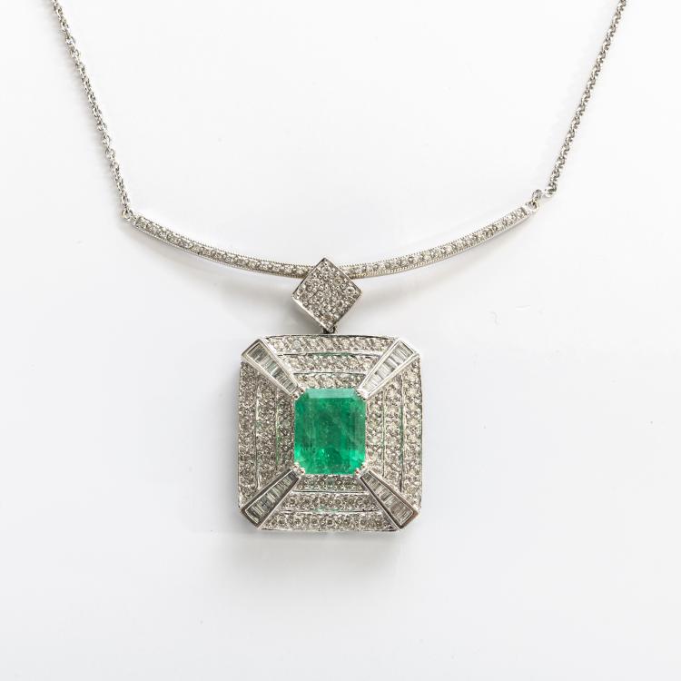 Hauptbild zu Objekt, Pendant necklace with a fine emerald and diamond brilliants, 174C 892