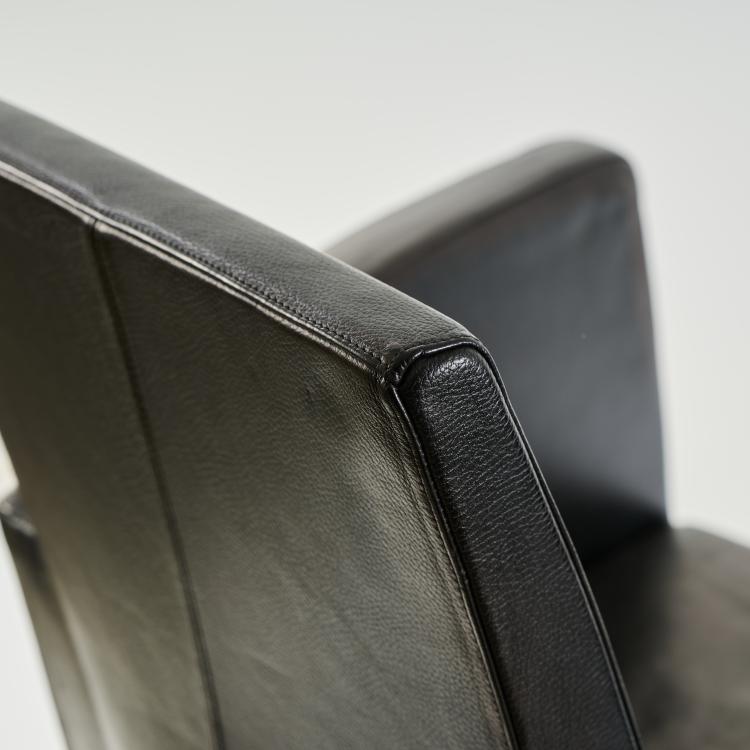 Bild 4 zu Objekt, Zwei Sessel 'J. (S&eacute;rie Lang)', 1987, Philippe Starck, Driade Aleph, Mailand, 173B 513