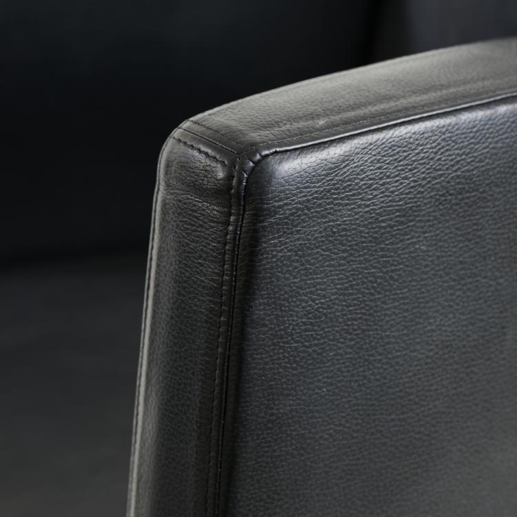 Bild 6 zu Objekt, Zwei Sessel 'J. (S&eacute;rie Lang)', 1987, Philippe Starck, Driade Aleph, Mailand, 173B 513