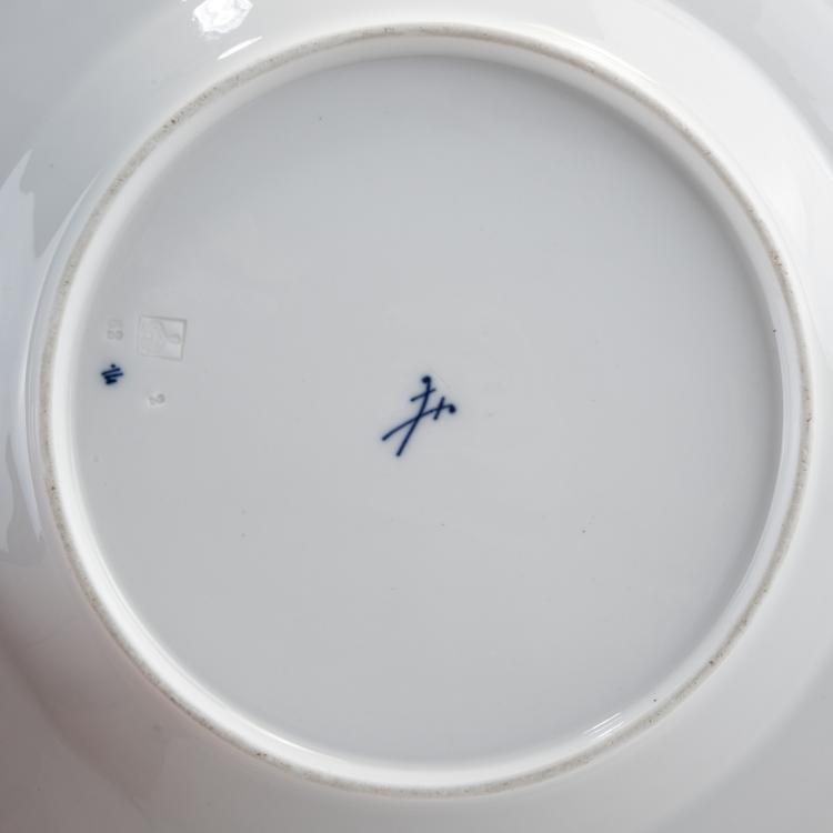 Bild 1 zu Objekt, Speiseteller 'Peitschenhieb', 1903/04, Henry van de Velde, Meissen, KPM, 174A 359