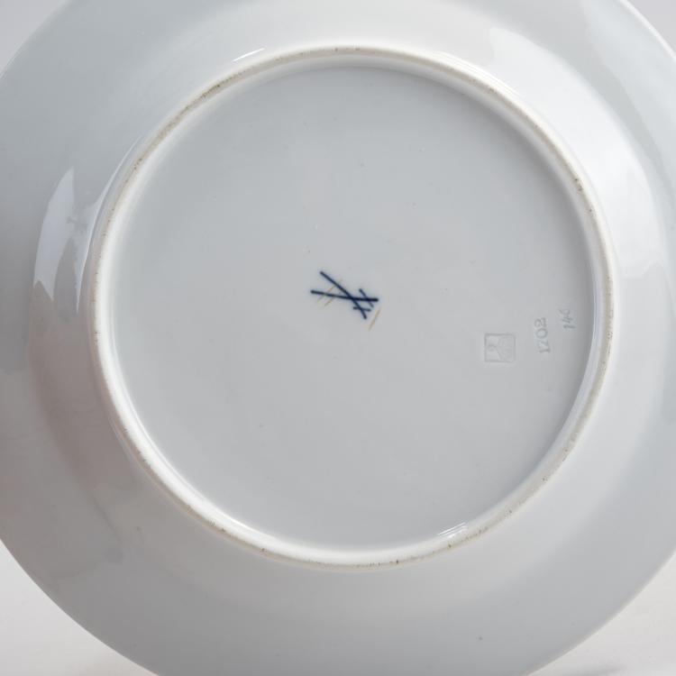 Bild 1 zu Objekt, Speiseteller 'Peitschenhieb', 1903/04, Henry van de Velde, Meissen, KPM, 174A 362