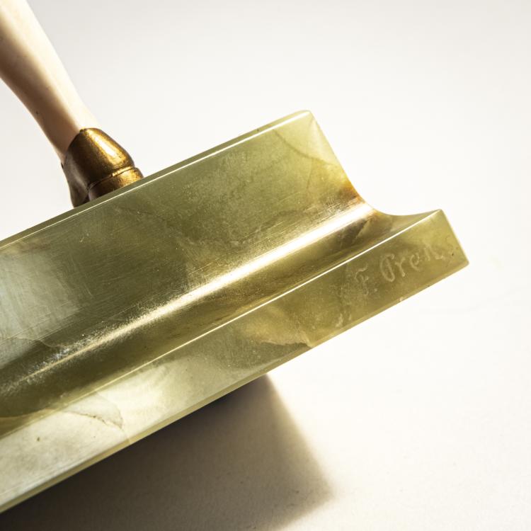 Bild 2 zu Objekt, Zwei Chryselephantin-Figuren 'Hoop Girl' und 'Sonny Boy', um 1930, Ferdinand Preiss, 174A 304