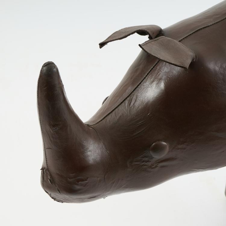 Bild 3 zu Objekt, 'Rhino' footstool, 1960/70s, Dimitri Omersa, Omersa & Co., Lincolnshire, 173B 422