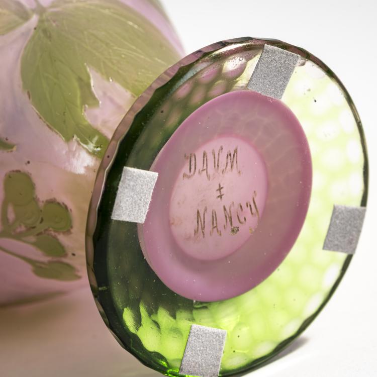 Bild 1 zu Objekt, Martel&eacute;-Vase 'Vigne vierge', um 1899, Daum Fr&egrave;res, Nancy, 174A 19