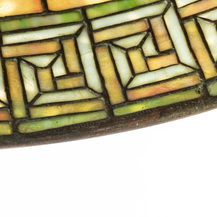 Bild 2 zu Objekt, H&auml;ngeleuchte 'Greek Key', 1902, Louis C. Tiffany, Tiffany Studios, New York, 174A 260