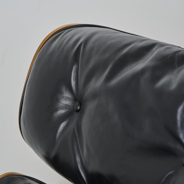 Bild 10 zu Objekt, Lounge chair '670' mit Ottoman '671', 1956, Charles Eames,Ray Eames, Vitra, Birsfelden, 174B 619