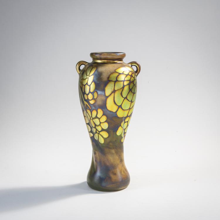 Hauptbild zu Objekt, Vase with handles, c. 1900, Vilmos Zsolnay, Zsolnay, Vilmos, P&eacute;cs, 174A 401