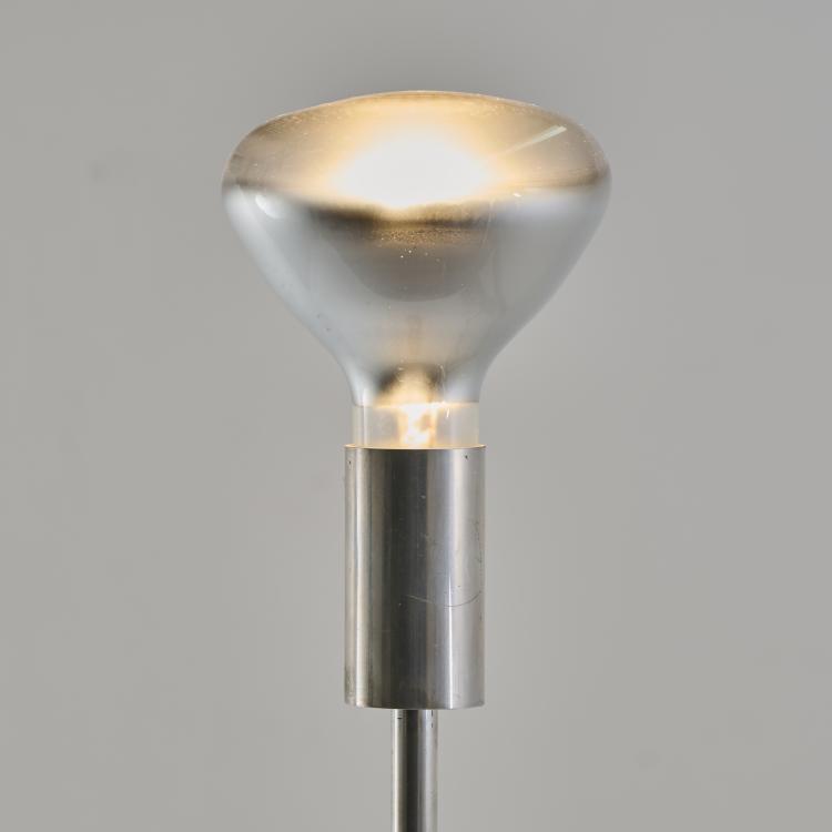 Bild 1 zu Objekt, Stehleuchte aus der HfG Ulm, um 1955, Otl Aicher (zugeschrieben),Max Bill (zugeschrieben),Hans Gugelot (zugeschrieben), Hochschule f&uuml;r Gestaltung (HFG), Ulm, 174B 613