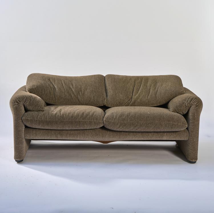Hauptbild zu Objekt, Two-seater 'Maralunga' sofa, 1973, Vico Magistretti, Cassina, Mailand / Milan, 174B 712