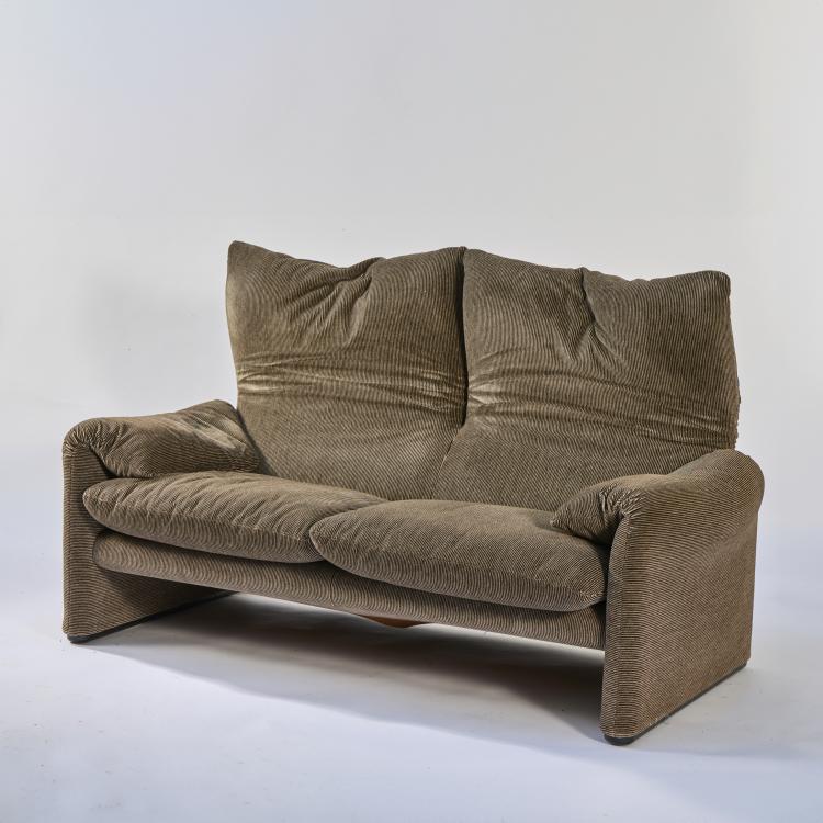 Bild 3 zu Objekt, Two-seater 'Maralunga' sofa, 1973, Vico Magistretti, Cassina, Mailand / Milan, 174B 712