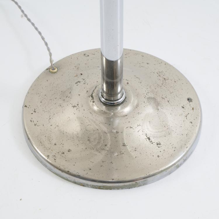 Bild 2 zu Objekt, Floor lamp, c. 1930, Robert Mallet-Stevens, Perf&eacute;cla, Paris (zug. / attr.), 174B 556