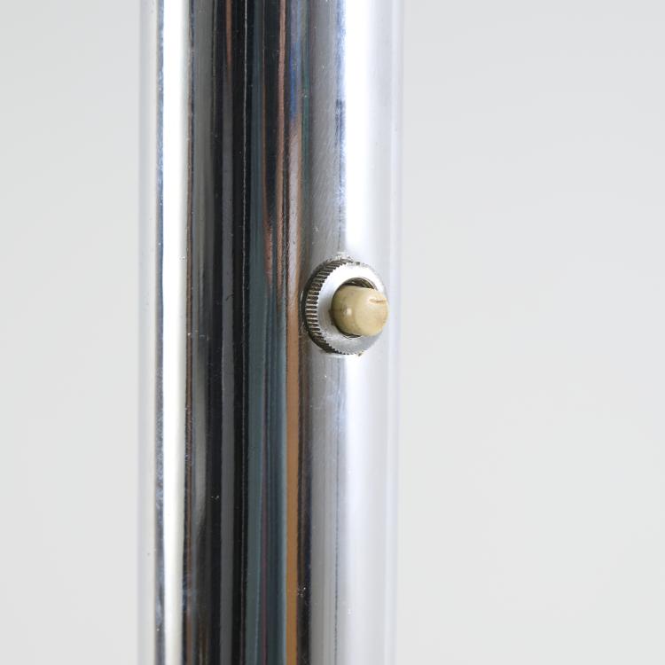 Bild 3 zu Objekt, Floor lamp, c. 1930, Robert Mallet-Stevens, Perf&eacute;cla, Paris (zug. / attr.), 174B 556