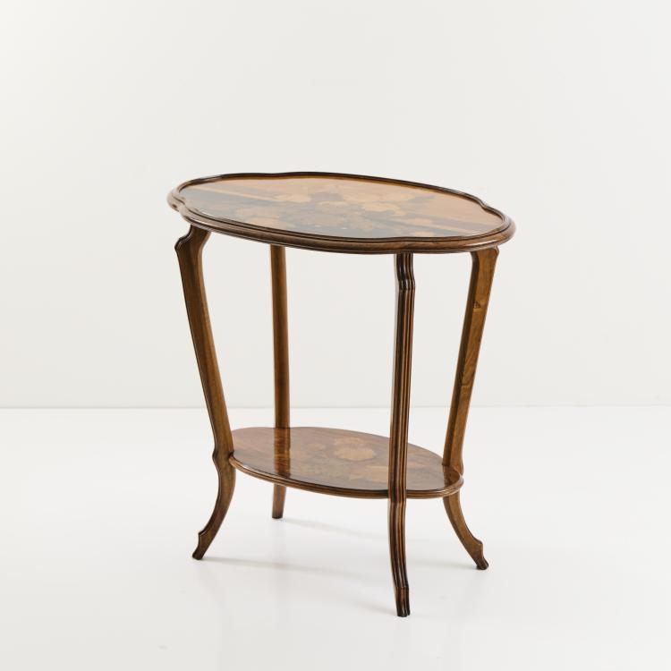 Hauptbild zu Objekt, Side table 'Hortensias et papillons', c. 1900, Emile Gall&eacute;, Gall&eacute;, Nancy, 174A 343