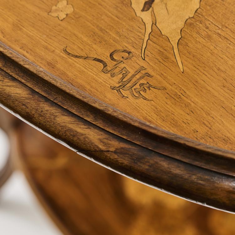 Bild 5 zu Objekt, Side table 'Hortensias et papillons', c. 1900, Emile Gall&eacute;, Gall&eacute;, Nancy, 174A 343