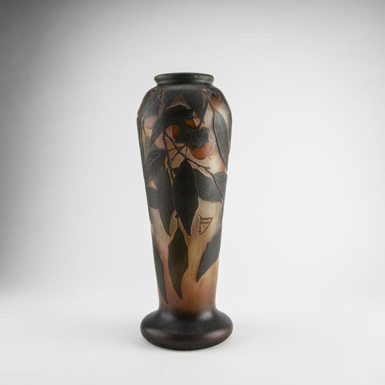 Bild 1 zu Objekt, Hohe Vase 'Plaqueminier du Japon', 1912, Daum Fr&egrave;res, Nancy, 174A 101