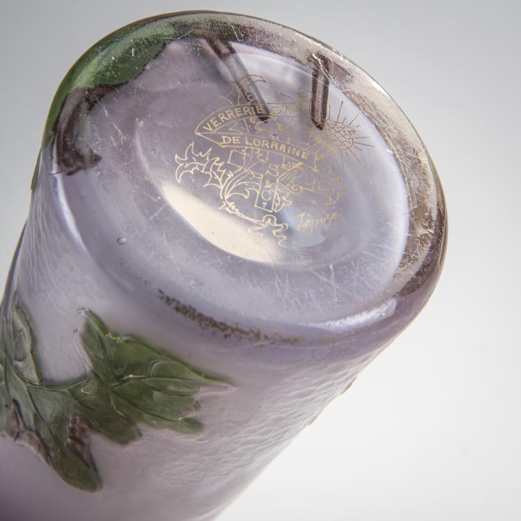 Bild 2 zu Objekt, Intercalaire-Vase 'Dahlias', 1895-1903, Burgun, Schverer & Co., Meisenthal, Verrerie d'Art de Lorraine, 174A 6