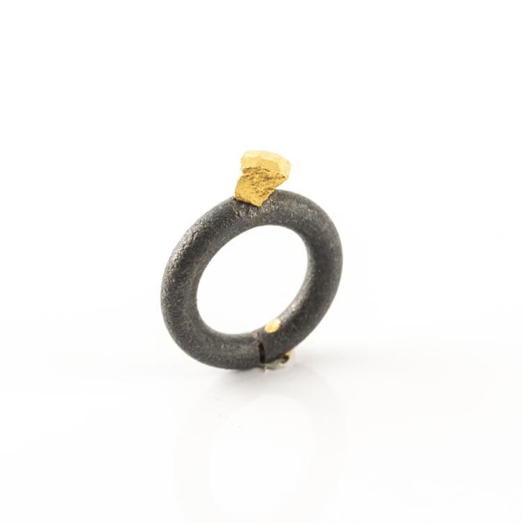 Bild 1 zu Objekt, Ring 'Clou', 2007, Fabrice Schaefer, 174C 993