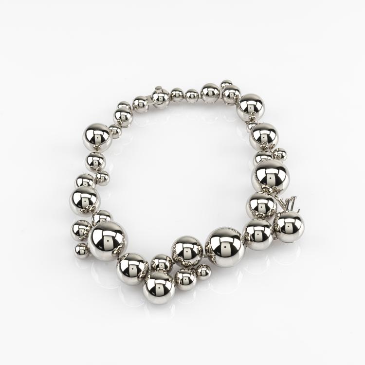 Bild 1 zu Objekt, Halsschmuck 'Metal Orbs', 2023, Yayoi Kusama, Vuitton, Louis, 174C 970