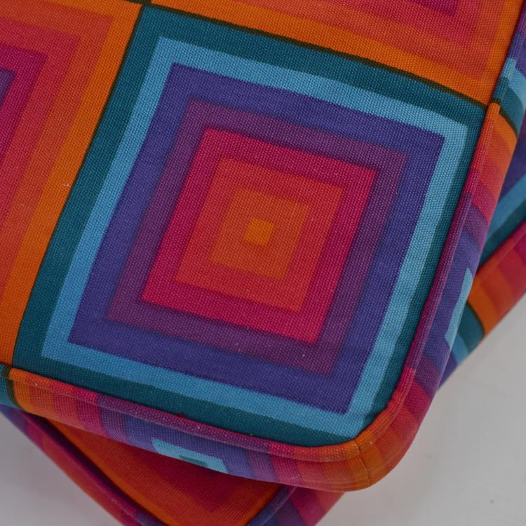 Bild 5 zu Objekt, Four curtains 'Kurve' and four seat cushions 'Quadrat', 1969, Verner Panton, Mira-X, Suhr., 174B 494