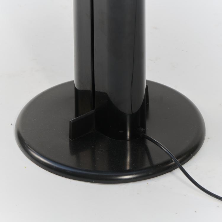Bild 2 zu Objekt, Stehleuchte 'Megaron', 1979, Gianfranco Frattini, Artemide, Mailand, 174B 731