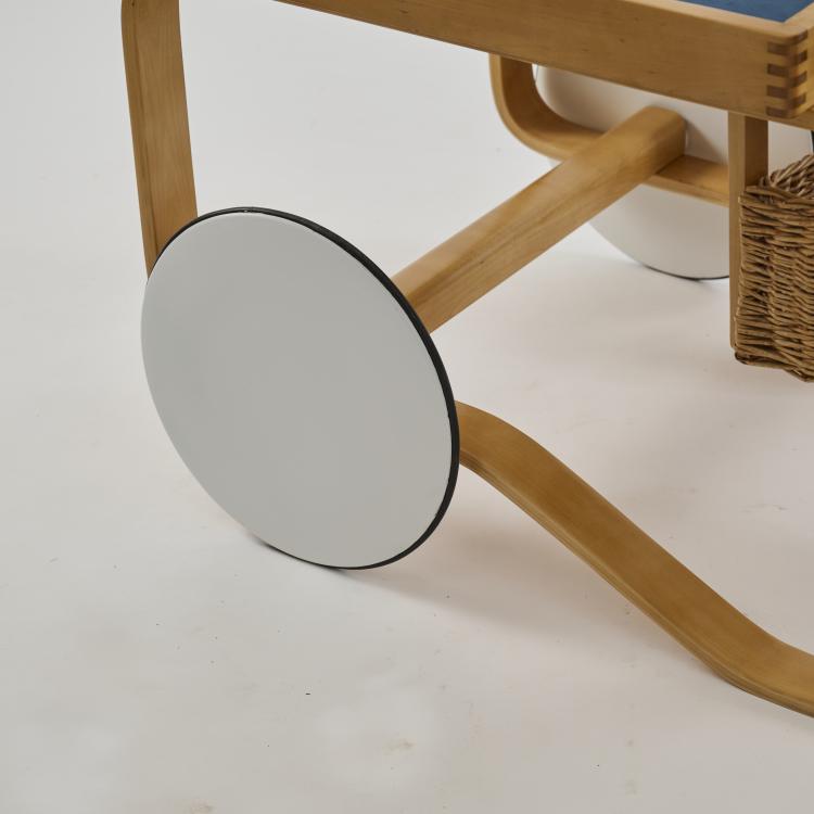 Bild 7 zu Objekt, Serving trolley '100/900', 1937, Alvar Aalto, Artek, Helsinki, 174B 567