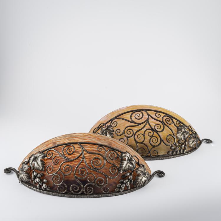 Bild 1 zu Objekt, Zwei Wandleuchten 'Vigne', um 1930, Frankreich, 174A 107