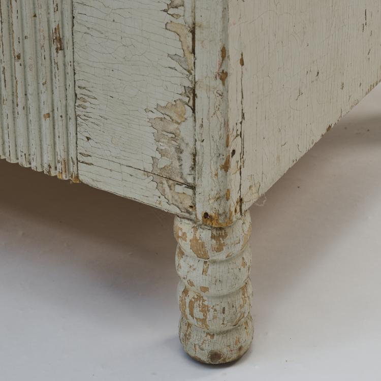 Bild 9 zu Objekt, Two children's benches, two children's chairs and a children's table 'Munkkiniemi', 1910s, Eliel Saarinen, Finnland, 174B 543