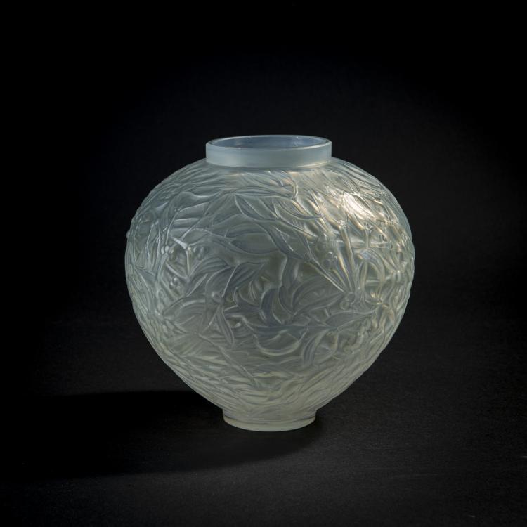 Bild 1 zu Objekt, Vase 'Gui', 1920, Ren&eacute; Lalique, Lalique, Wingen-sur-Moder, 174A 151