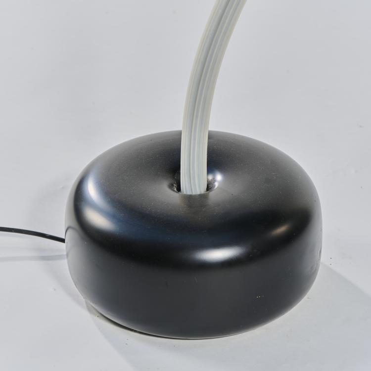 Bild 7 zu Objekt, 'Pipe Terra' floor lamp, 2005, Jacques Herzog,Pierre De Meuron, Artemide, Mailand / Milan, 174B 785