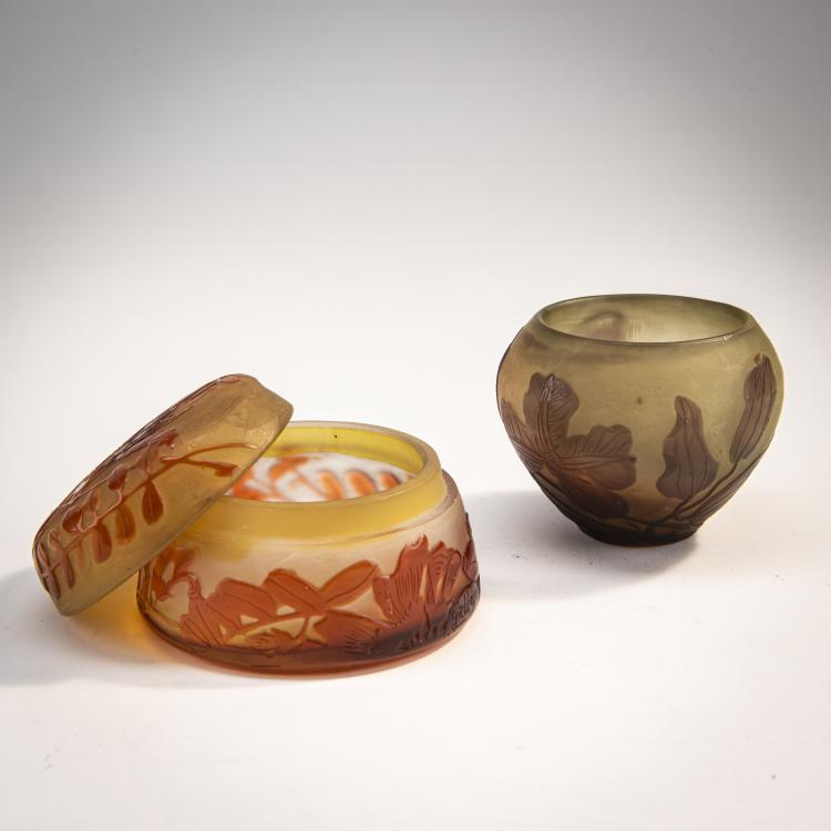 Bild 1 zu Objekt, Dose 'Glycines' und kleine Vase 'Cl&eacute;matites', 1908-20, Gall&eacute;, Nancy, 174A 136