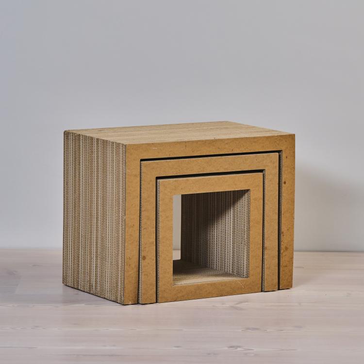 Bild 3 zu Objekt, Three 'Low Table Set' nesting tables, 1972 (design), Frank O. Gehry, Vitra, Birsfelden, 175A 35