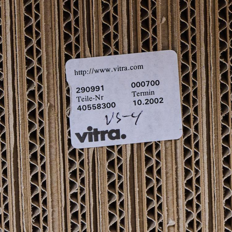 Bild 5 zu Objekt, Three 'Low Table Set' nesting tables, 1972 (design), Frank O. Gehry, Vitra, Birsfelden, 175A 35