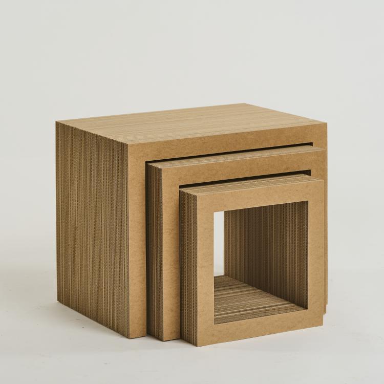 Bild 3 zu Objekt, Three 'Low Table Set' nesting tables 1972 (design), Frank O. Gehry, Vitra, Birsfelden, 175A 33