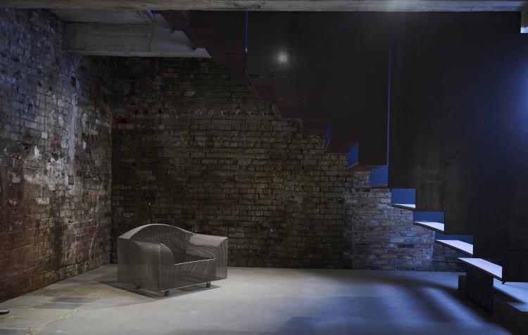 Bild 5 zu Objekt, Armlehnsessel 'How High The Moon', 1986 (Entwurf), Shiro Kuramata, Vitra, Birsfelden, 175A 50