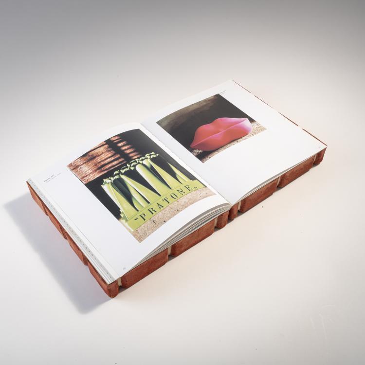 Bild 1 zu Objekt, Exhibition catalogue 'The Rock Furniture', 2002, Franco Mello, Gufram, Balangero, 175A 81