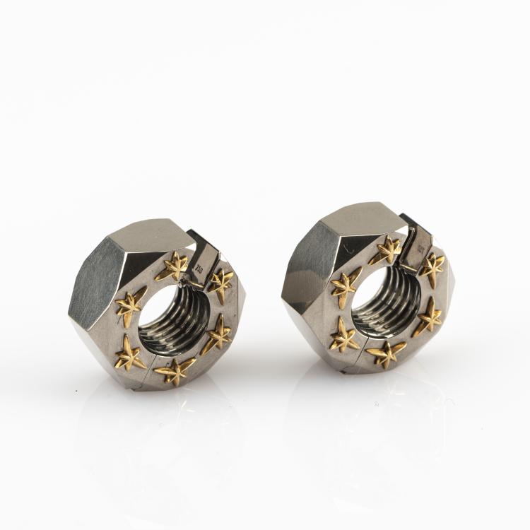 Hauptbild zu Objekt, Pair of earrings 'Muttern mit Sternen Nr. 1', 1990, Otto Jakob, 174C 944