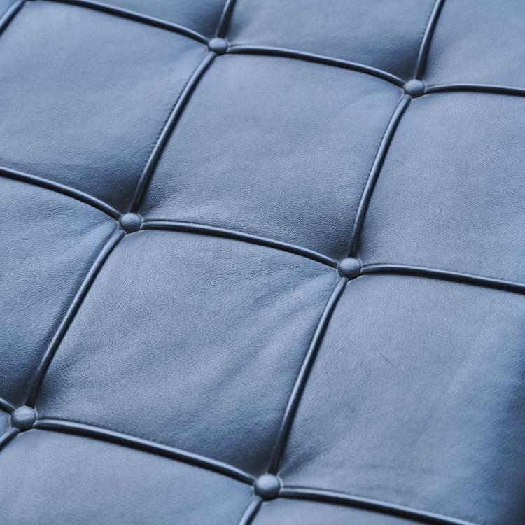 Bild 3 zu Objekt, 'Barcelona' easy chair with footstool, 1929 (design), Ludwig Mies van der Rohe, Knoll International, New York, 175A 14