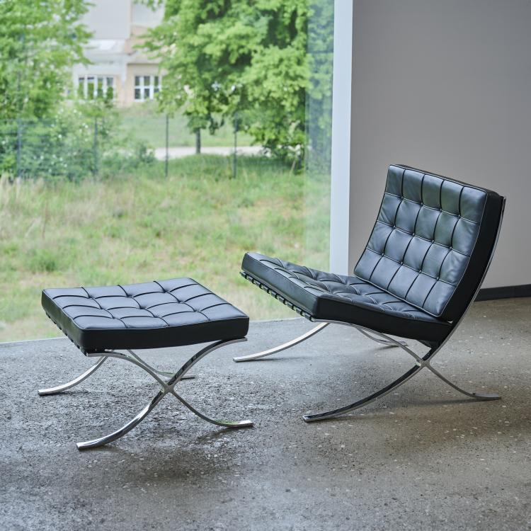 Bild 4 zu Objekt, 'Barcelona' easy chair with footstool, 1929 (design), Ludwig Mies van der Rohe, Knoll International, New York, 175A 14