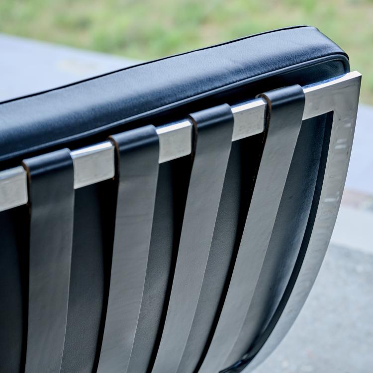 Bild 8 zu Objekt, 'Barcelona' easy chair with footstool, 1929 (design), Ludwig Mies van der Rohe, Knoll International, New York, 175A 14