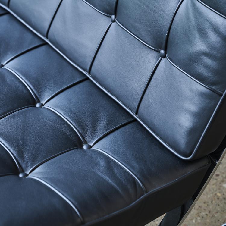 Bild 10 zu Objekt, 'Barcelona' easy chair with footstool, 1929 (design), Ludwig Mies van der Rohe, Knoll International, New York, 175A 14