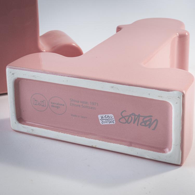 Bild 3 zu Objekt, Two 'Shiva' vases, 1971, Ettore Sottsass, b.d. Ediciones, Barcelona, 174B 460