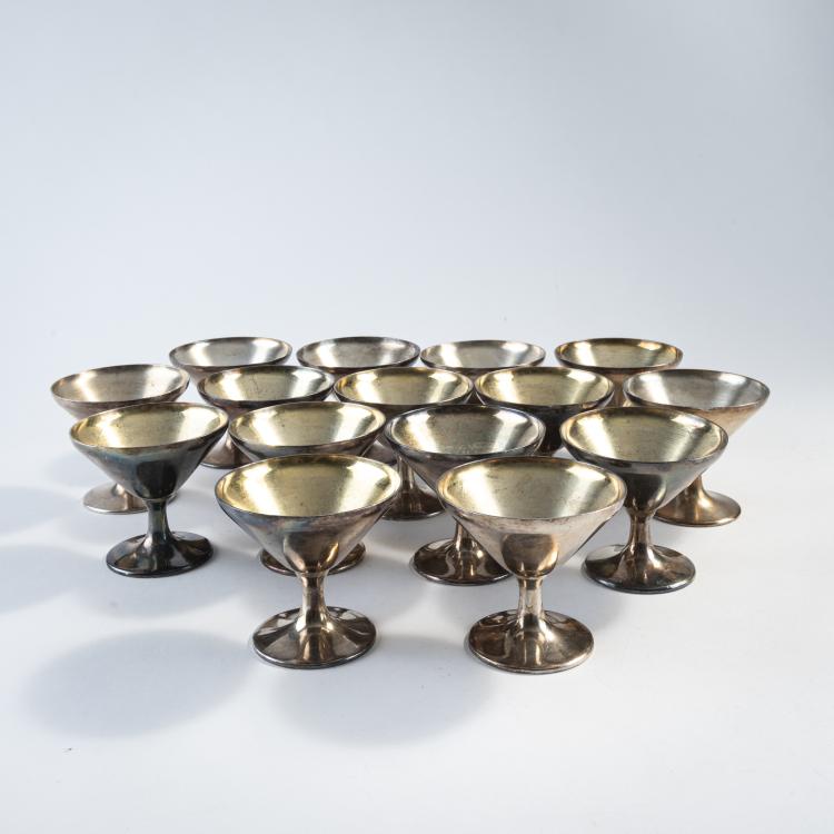 Bild 2 zu Objekt, 15 Eisbecher, um 1936, Gio Ponti (zugeschrieben), Krupp, Arthur, Mailand, 174B 477